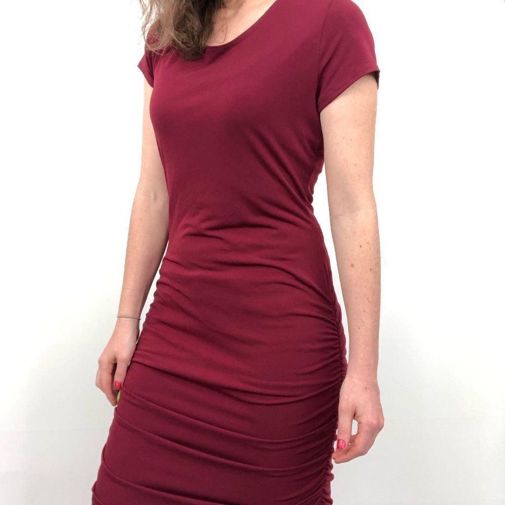 Glamour & Co Oxblood Red Short Sleeve Ruched Dress